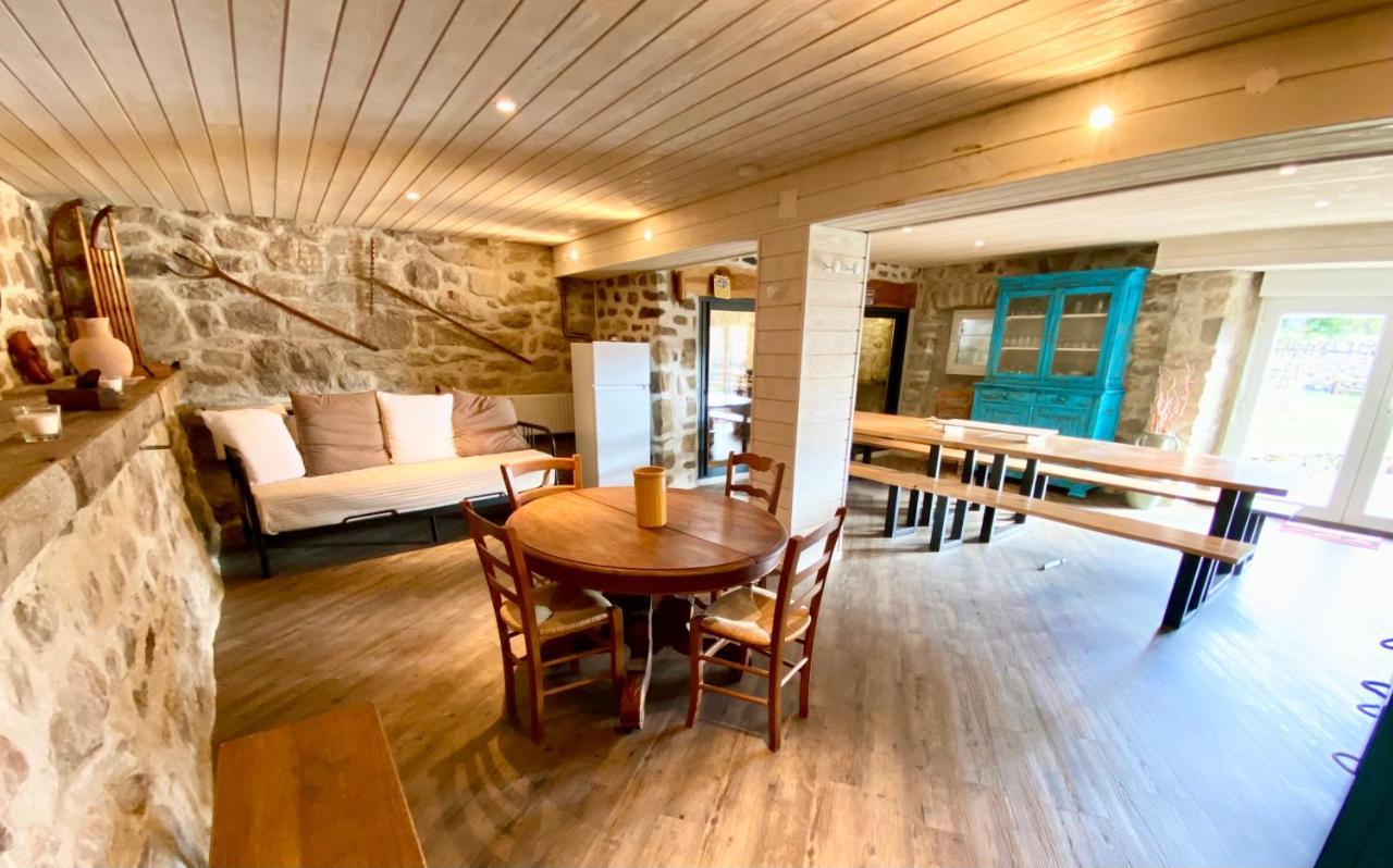 Gite De Groupe 160M2, 15P, Salle De Reception, Jardin, Terrasse Mazan-l'Abbaye Ngoại thất bức ảnh